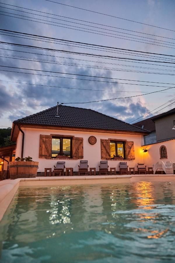 Mediaş Complex Butoaiele Transilvaniei - Cazare & Spa - Natura - Relaxare מראה חיצוני תמונה