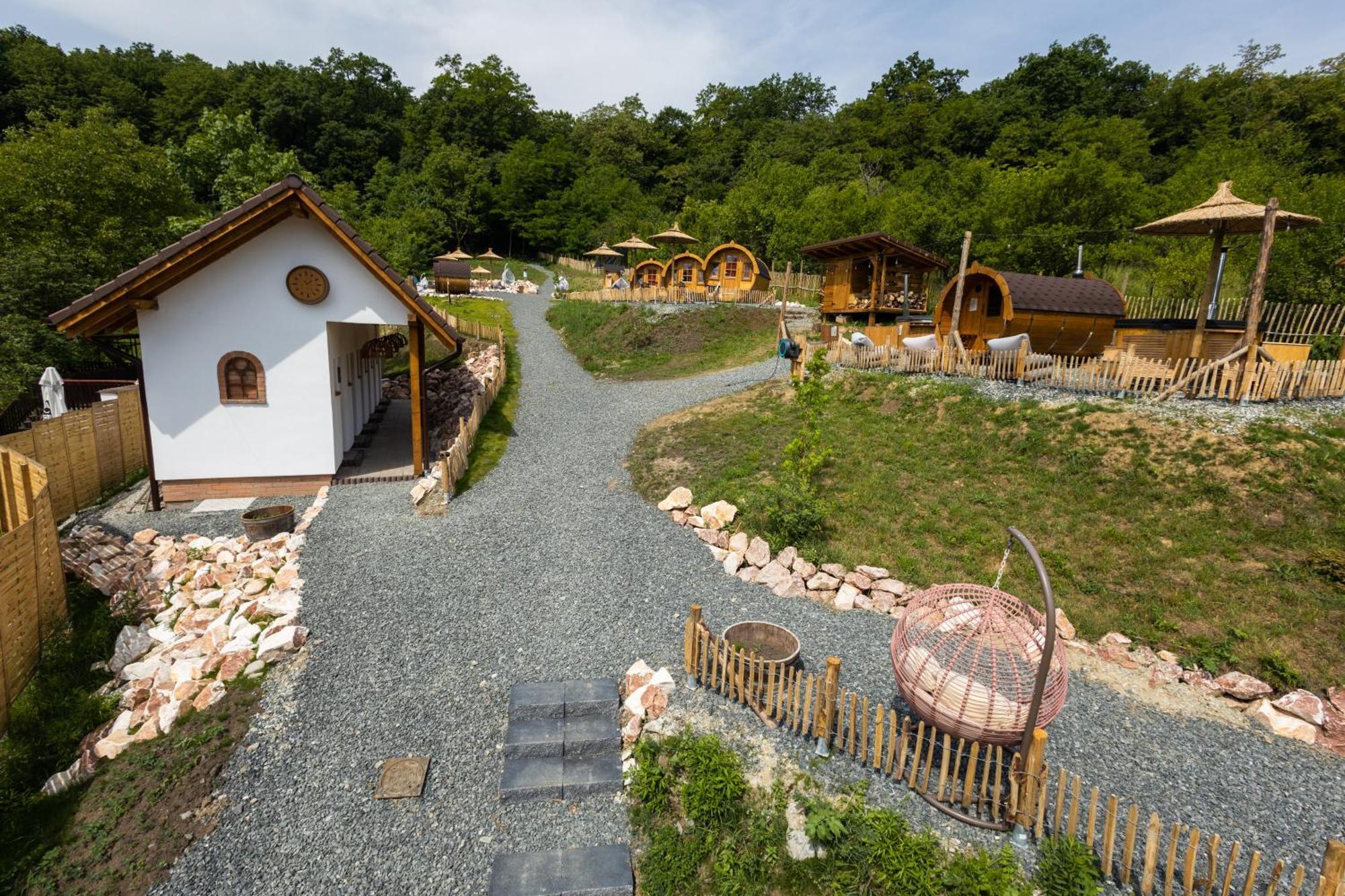 Mediaş Complex Butoaiele Transilvaniei - Cazare & Spa - Natura - Relaxare מראה חיצוני תמונה